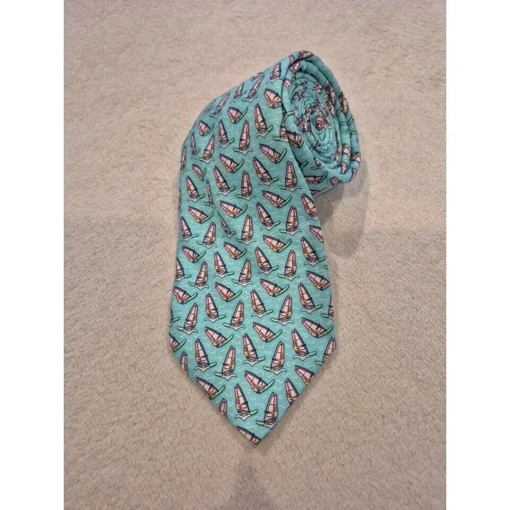 Vineyard vines Men's Wind Surfer Silk Necktie Neck Tie for shirt Green Blue
